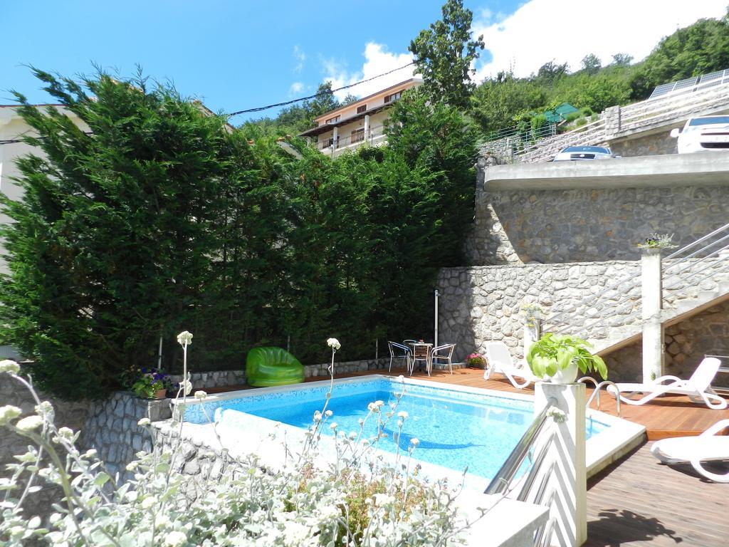 Apartments Belvedere Ловран Екстериор снимка
